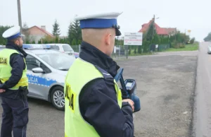 Policja nielegalnie zatrzymuje prawa jazdy? Wiele na to wskazuje