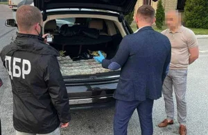 Granica: Prawie milion dolarów w bagażniku naczelnika ukraińskich celników