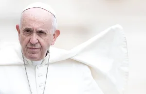Indianie żądają przeprosin od papieża Franciszka. Chodzi o zabójstwo 215 dzieci