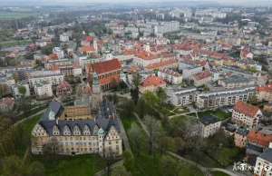 Cykl "mury miejskie": Oleśnica (miasto wież i róż)