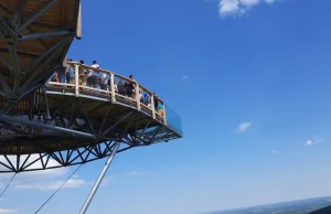 Liczba robi wrażenie. Ogromny sukces Sky Walk. Weekend przyciągnął tłumy