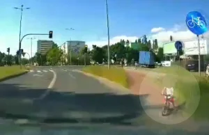 Dziecko wyjeżdża pod auto w Bydgoszczy, kobieta ma pretensje do kierowcy