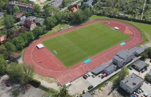 6 mln za remont stadionu - pęknięcia bieżni, grzyb. Burmistrz: to normalne