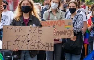 „Czarnek, idź precz!”. Dyrektorzy protestują przeciw upolitycznianiu szkół