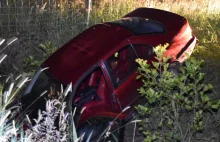 Kierowca bmw uciekał policjantom przez trzy powiaty. Gdy wpadł do rowu - pieszo