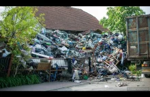 Kilkadziesiąt ton śmieci na posesji w Piątnicy