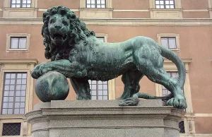 Czy w Sztokholmie stoją skradzione z Polski lwy?