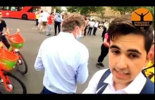 Dziennikarz telewizji BBC vs. rozwścieczony tłum