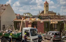 Polscy strażacy nie pojadą do Czech. Mieli pomagać w usuwaniu skutków tornada.