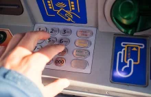 Luka w bankomatach i terminalach płatniczych. Wystarczy NFC.