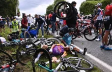 Tour de France: Sprawczyni gigantycznej kraksy aresztowana