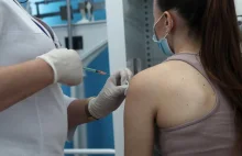 Ile osób w Polsce przyjęło szczepionkę przeciwko koronawirusowi?