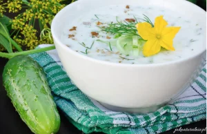 Chłodnik ogórkowy -idealna fit zupa na upały · Jak naturalnie