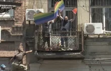 Gruzja. Nacjonaliści zaatakowali dziennikarzy i biuro aktywistów LGBT. "To...