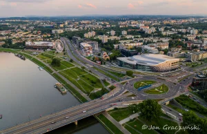 Krakowscy urzędnicy bohatersko rozwiązali problem korków który sami stworzyli