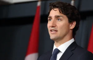 Premier Kanady wzywa Kościół do wypłaty odszkodowań za masowe groby dzieci