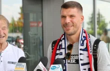 Powitanie mistrza świata, Podolski już na Śląsku. "Słowo to jest słowo"