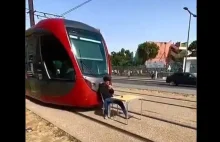 3 lata więzienia za zablokowanie tramwaju w imię lajków.