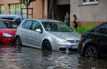 Potężna ulewa nad Krakowem. WIDEO