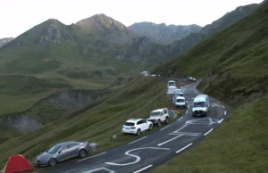 Tour de France zatrudnia ludzi do zamalowywania penisów na trasie wyścigu.