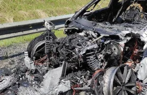 Na S5 w Szczutkach spłonął samochód. Co było przyczyną? [GALERIA