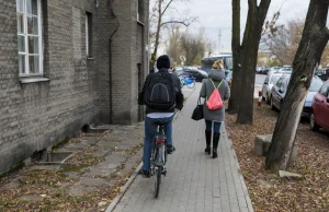 Kiedy rowerem można jechać po chodniku?