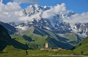 Wysoki Kaukaz: u stóp najwyższego szczytu Gruzji (5193)