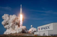 To rakieta Falcon Heavy wyniesie dla NASA sondę Europa Clipper
