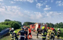 Zmarł mężczyzna ranny w wypadku pod Radomskiem. 36-latka trzeźwieje w...