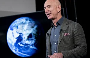 Bezos chce dać NASA 2 mld dol. Bitwa z Muskiem o Księżyc
