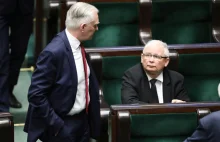 Kaczyński gotów wyrzucić Gowina. Morawiecki też ma go dość