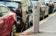 Miliony ton zużytych baterii z aut elektrycznych mogą zalać świat