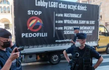 Zakaz furgonetek pro-life w Warszawie. Wojewoda stwierdza nieważność uchwały