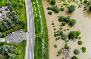 Poziom Wisły podniósł się o 4 m. Utworzyły się fale wezbraniowe. Grozi nam pow..