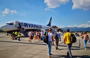 Pasażerka Ryanaira z Wrocławia pomyliła samoloty! Wylądowała 600 km od celu