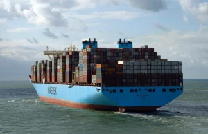 Maersk osiąga rekordowe przychody z transportu i winduje ceny frachtu
