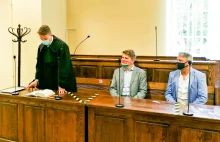 Gwizdali na Andrzeja Dudę, policja chciała kary, a sąd umorzył postępowanie