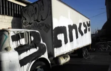 Banksy ruszył w trasę? Na Wyspach wysyp nowych, mocnych prac