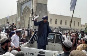 Afganistan nie będzie rządu tymczasowego Talibowie dziś przejmują pełnie władzy.