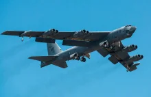 B-52 niszczą lotnictwo Afganistanu