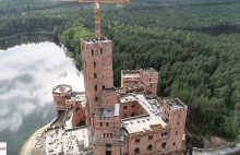 Zamek w Stobnicy stracił pozwolenie na budowę.