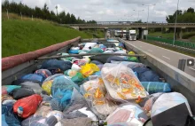 Dolnośląska Krajowa Administracja Skarbowa zatrzymała 15 ton nielegalnych odpadó