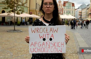 Manifestowali "w obronie afgańskich sojuszników" i uchodźców na granicy z...