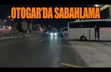 Od 1:40 - w Turcji jeżdżą autobusy dla introwertyków.