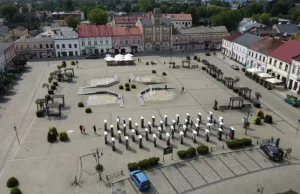 Rynek w Skierniewicach zostanie odbetonowany. "Zieleni musi być więcej"