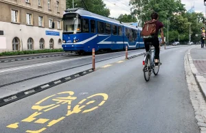 Uciążliwa droga dla rowerów prawdopodobnie nie zniknie z ulicy Grzegórzeckiej