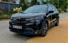 Hybrydowy Citroën C5 Aircross kontra używany Volkswagen Passat w kombi