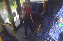 Olsztyn: Starsza babka kradnie torebkę w autobusie