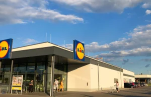 Kolejna sieć otwiera sklepy w niedzielę. Tak Lidl omija zakaz handlu