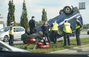 Szczecin. Dachowanie radiowozu na prawobrzeżu.